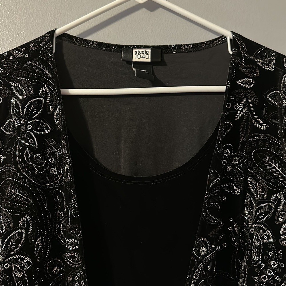 Studio 1940 Black Jacket with Silver Accents and Sewn in Top Size 18/20 W