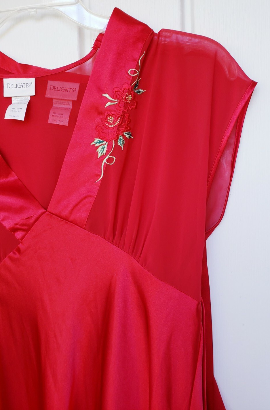 Vintage JCPenney Delicates Red Satin Floral Robe Set Size Medium NEW Fem