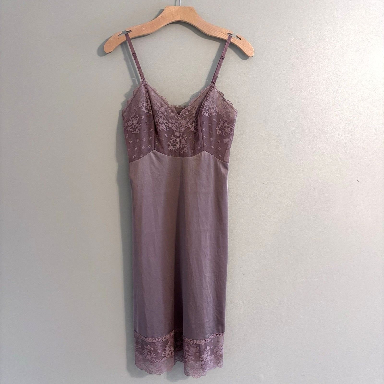 VTG Vanity Fair Mocha Brown Nylon Lace Trim Nightgown Camisole Slip Dress 32L