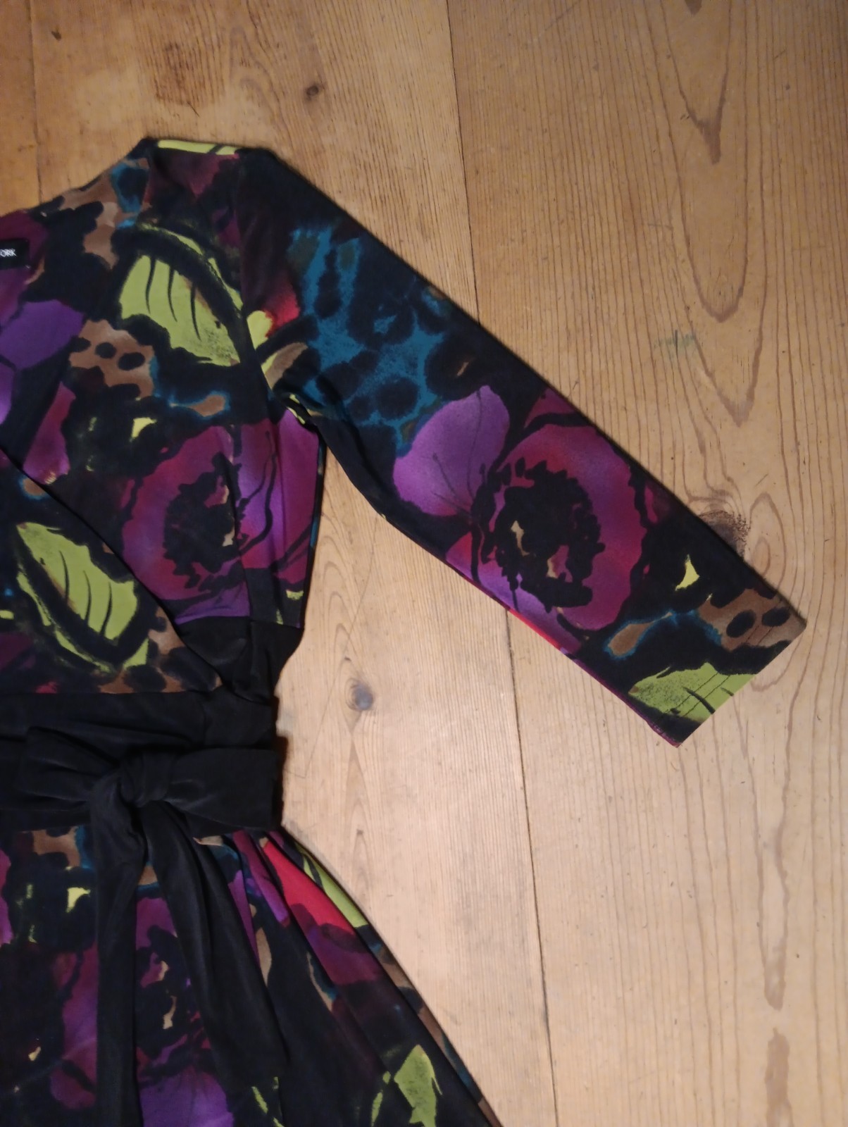 Vtg Jones New York Women 6 Wrap Dress Dark Floral Indie Artsy Stretch Knit Y2K