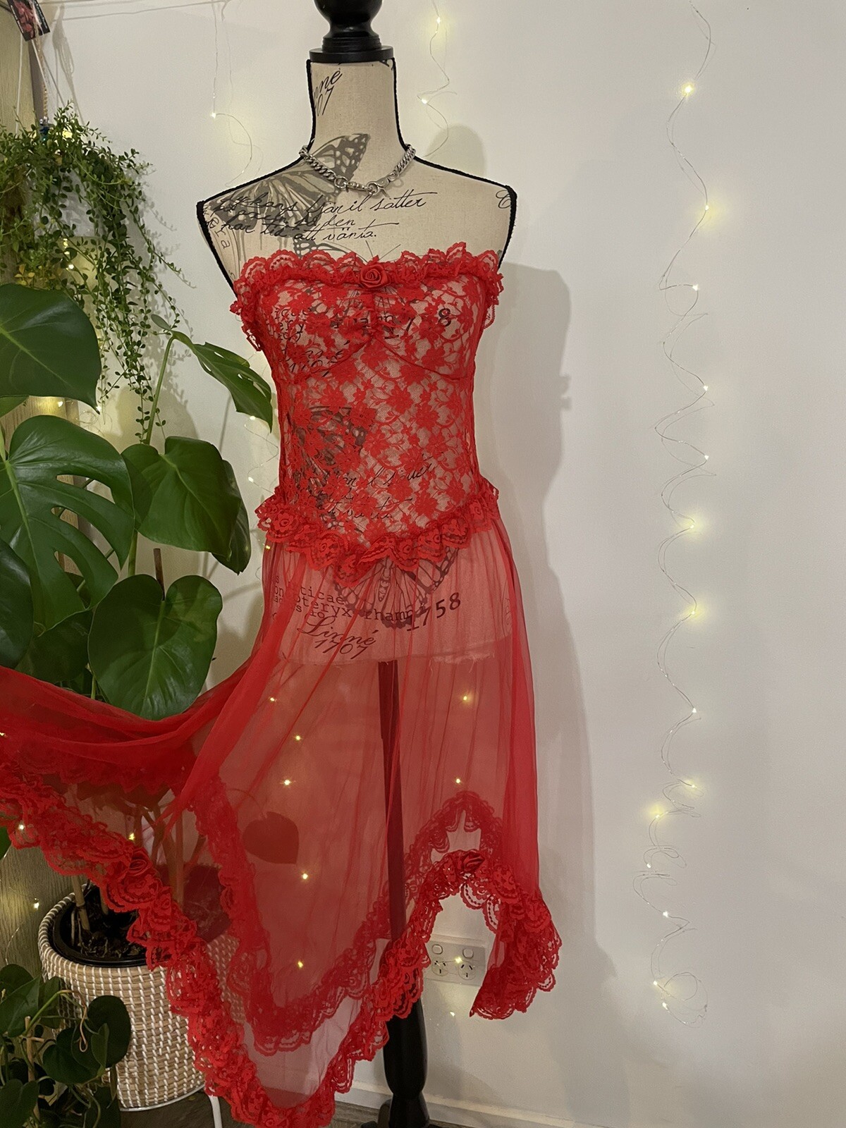 Vintage Sheer Red Frilly Ruffle Lace Rose Nightgown Slip Dress Sz M Rare Escante