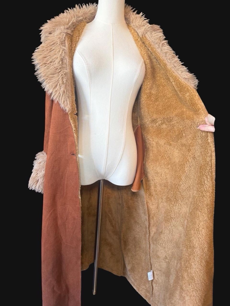 Vintage 70s Style Faux Shearling Teddy Coat | Size M