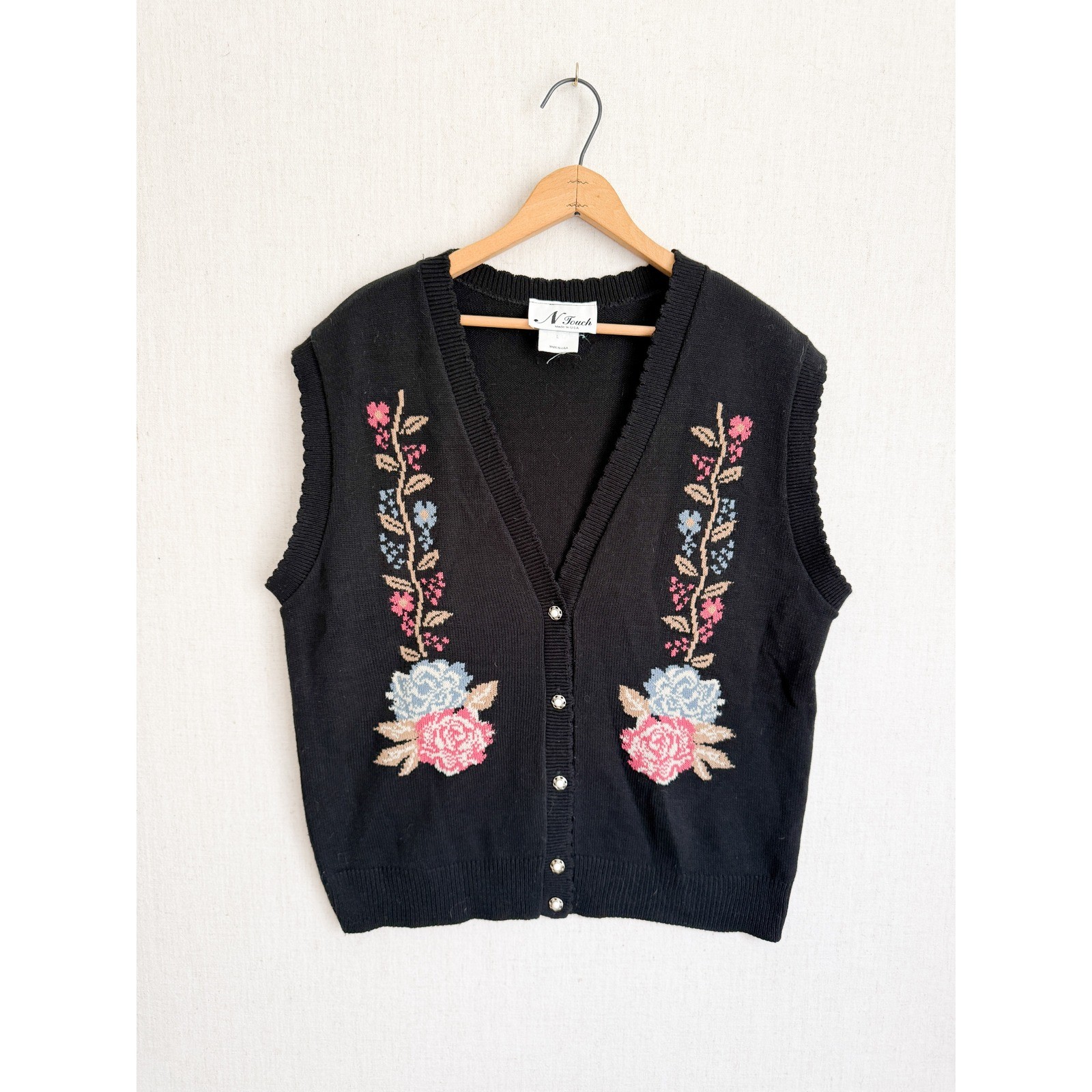 N Touch Sweater Vest Floral Embroidery Vintage L Black Button Front V-Neck USA