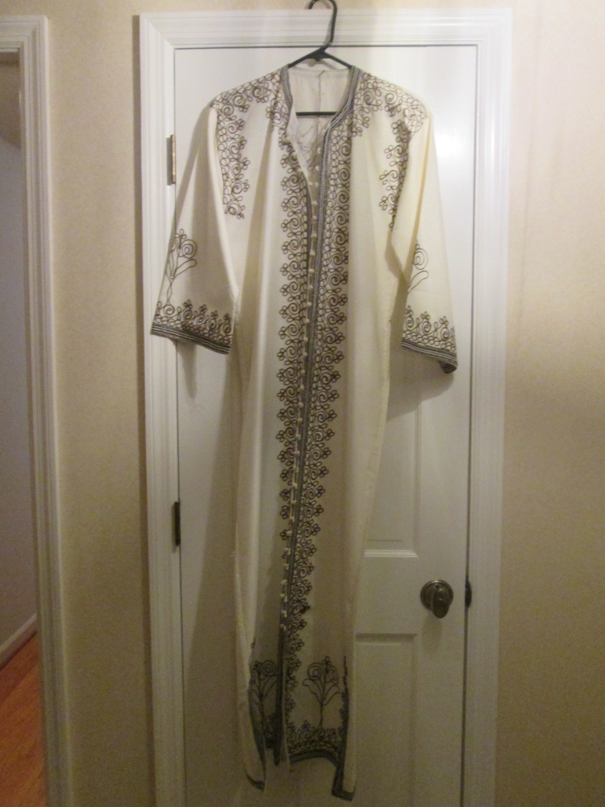 1980’s Moroccan Caftan Cream Cotton Bohemian Style Chocolate Brown Embroidery