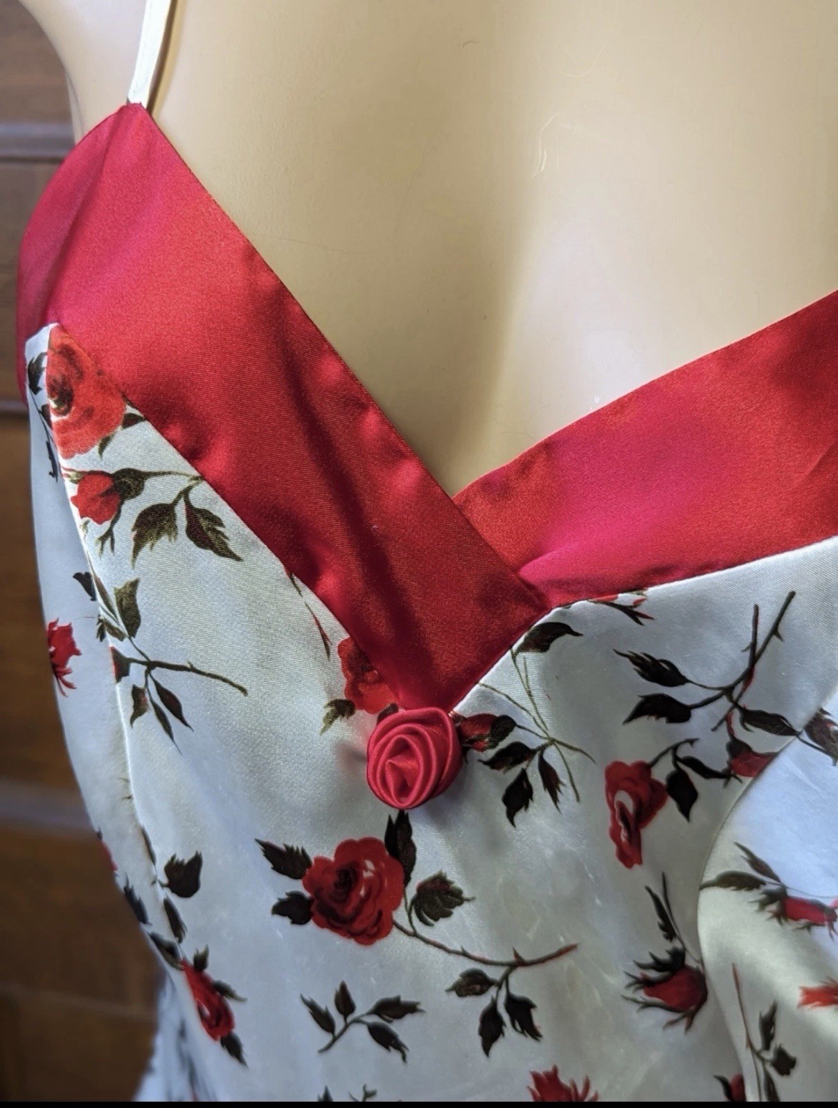 Vintage 90s Kathy Ireland Intimates Lingerie Nightie Satin Nightgown Sz S Roses