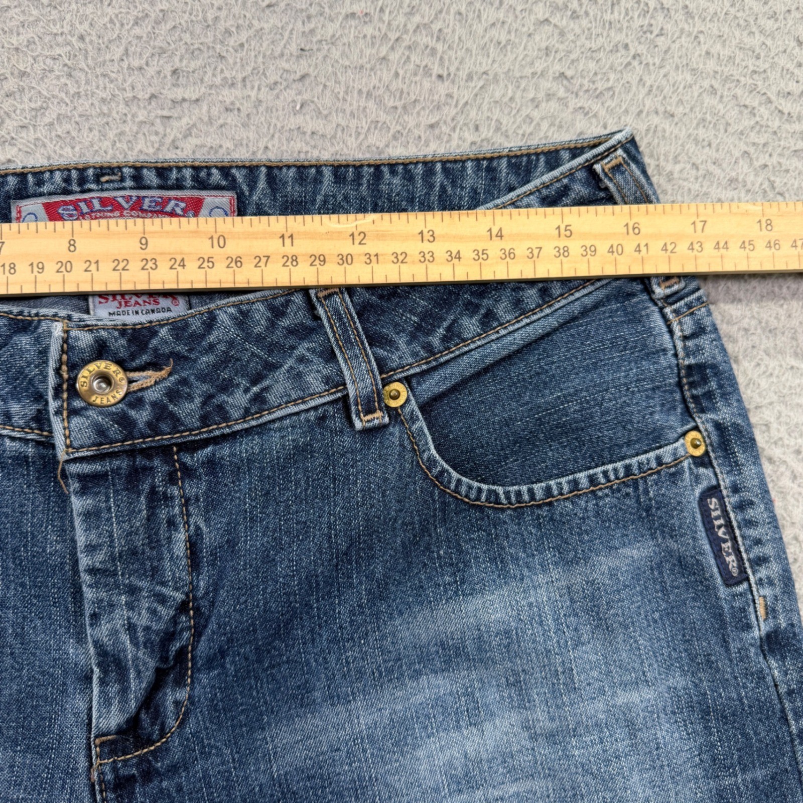 Vtg Silver Jeans Womens 33×32 Blue Flare Bootcut Dark Wash Denim Canada Made