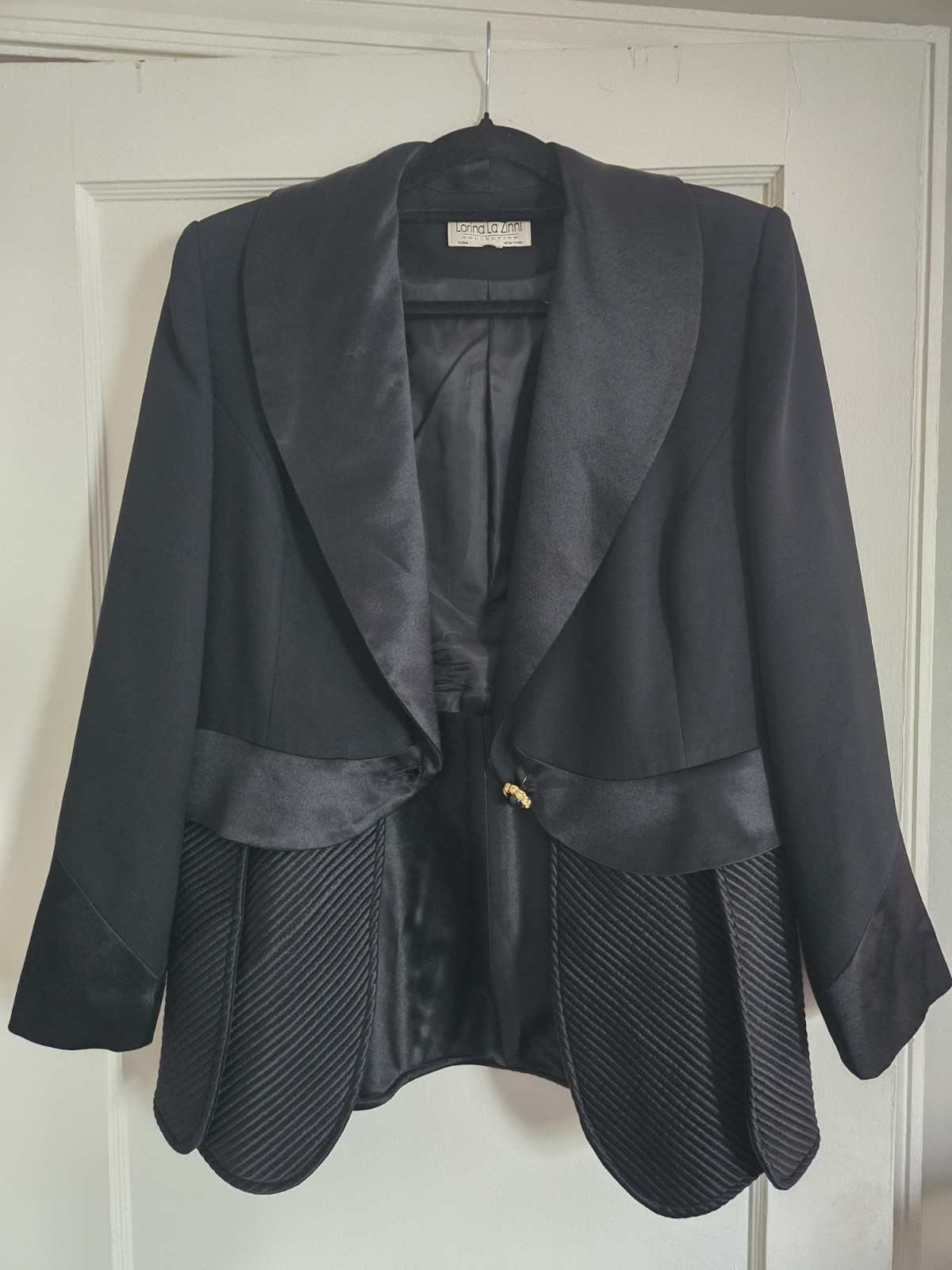 Vintage 90’s Lorina La Zinni Tuxedo Blazer- Size tag is missing-Fits like a 12