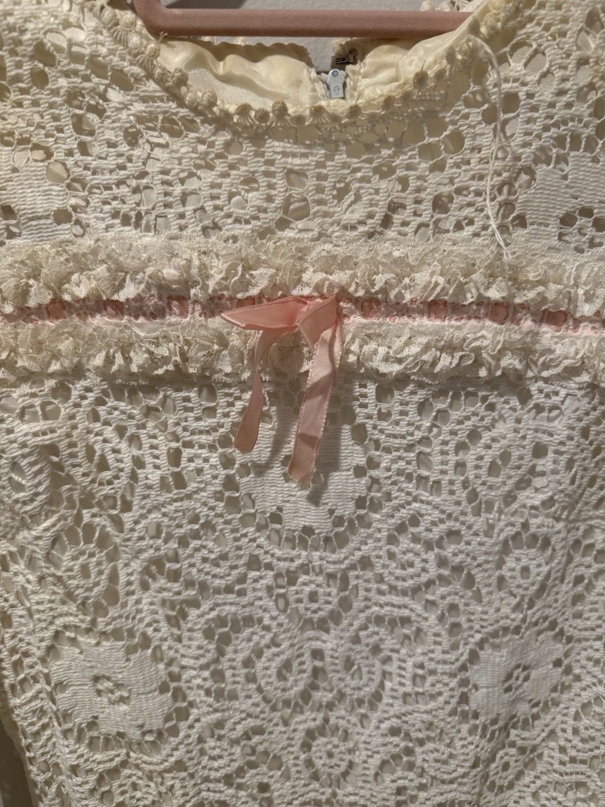 Vintage Vicky Vaughn Junior 1970s White Lace Long Sleeve Dress