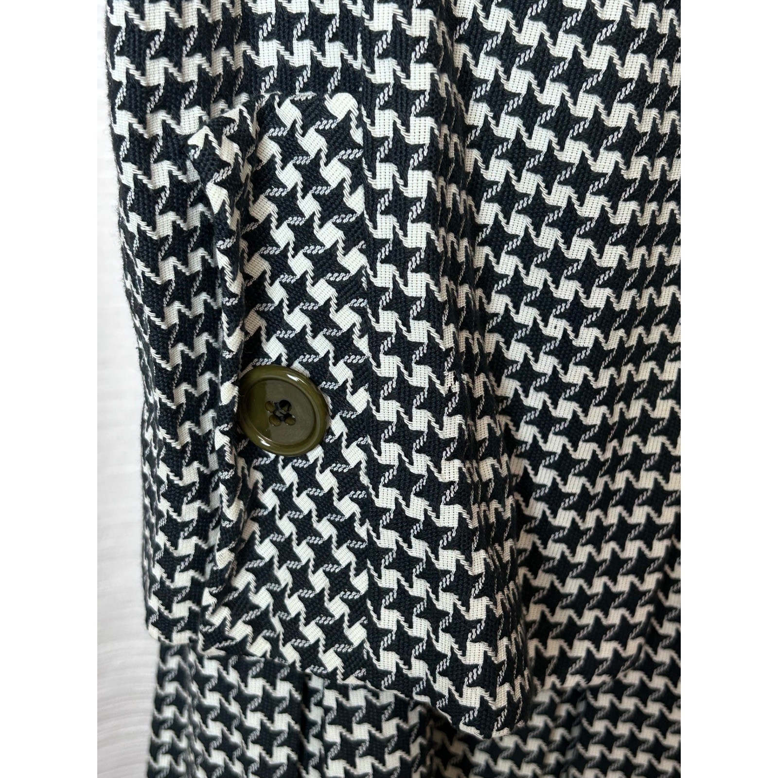 Vintage Herman Marcus Black White Houndstooth Vest and Pleated Skirt Set Size 12
