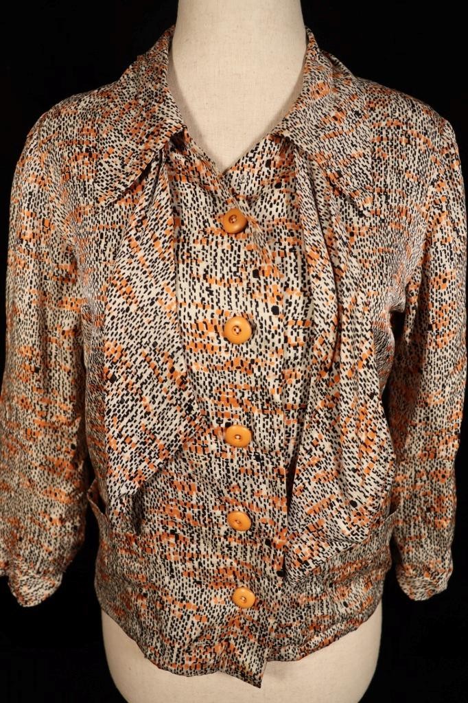 Vintage 1960’s French Silk Print Blouse Jacket Size Medium Excellent Condition