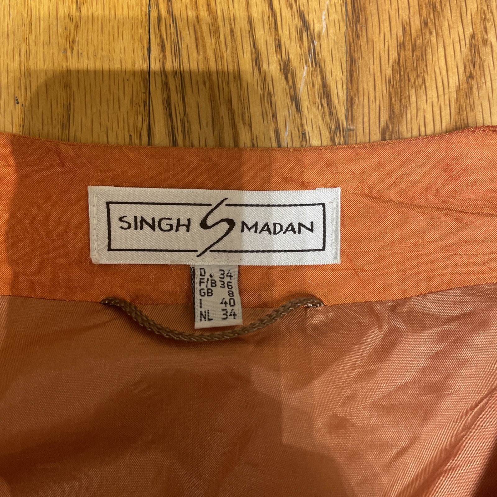 Vintage Singh S. Madan Silk Bronze Orange 100% Silk Bomber Jacket US 4 Small