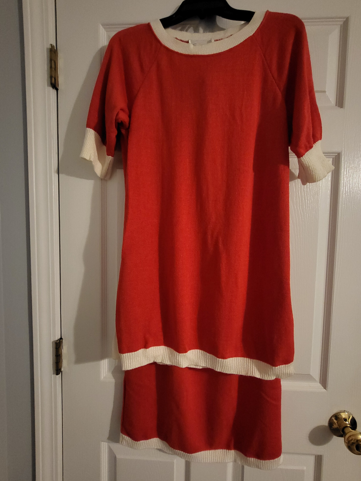 VINTAGE SCHRADER KNIT WOMENS RED SWEATER SKIRT 2 PC SET WHITE TRIM SZ 8 VGC