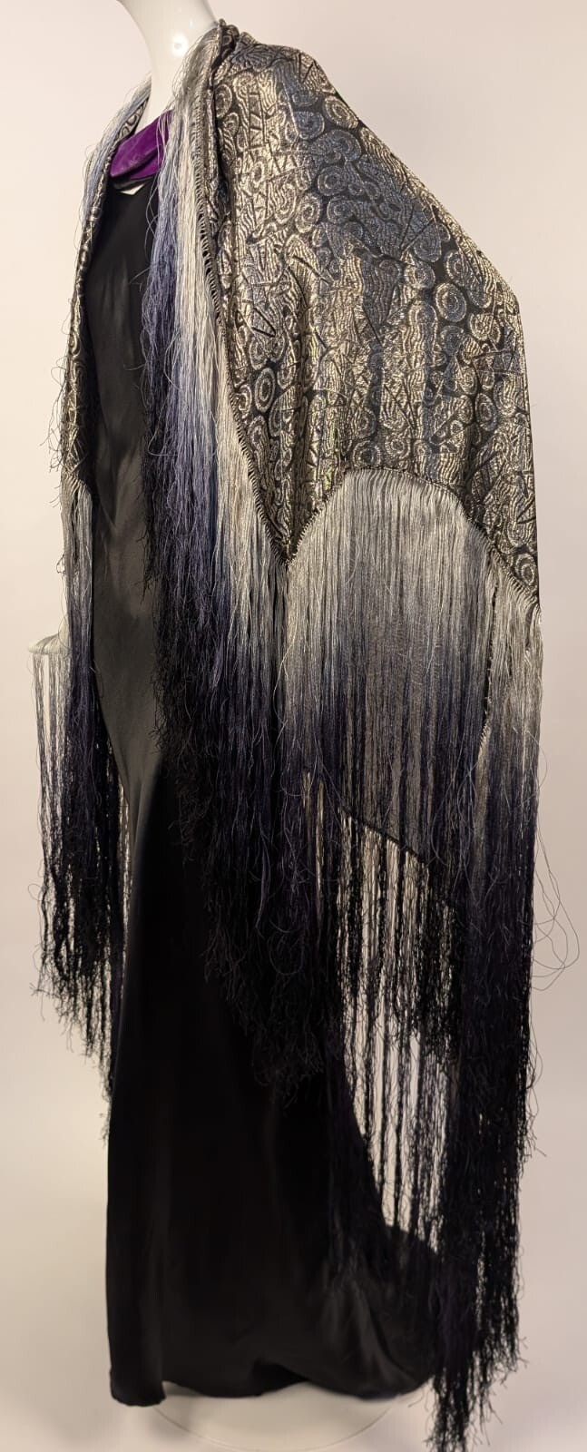 ART DECO 1920’S METALLIC SILK LAME SHAWL FOR DRESS W OMBRE FRINGE