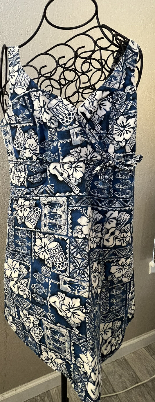 Vintage Hawaii dress blue white hibiscus flower Hilo Hattie Original size S
