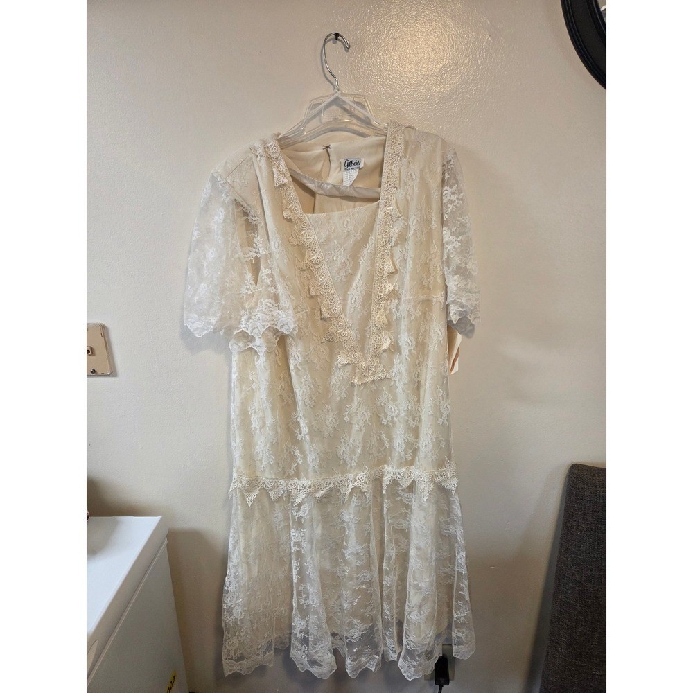 Vintage Gilberti Cream Floral Lace Drop Waist Dress Short Sleeve USA Made B4
