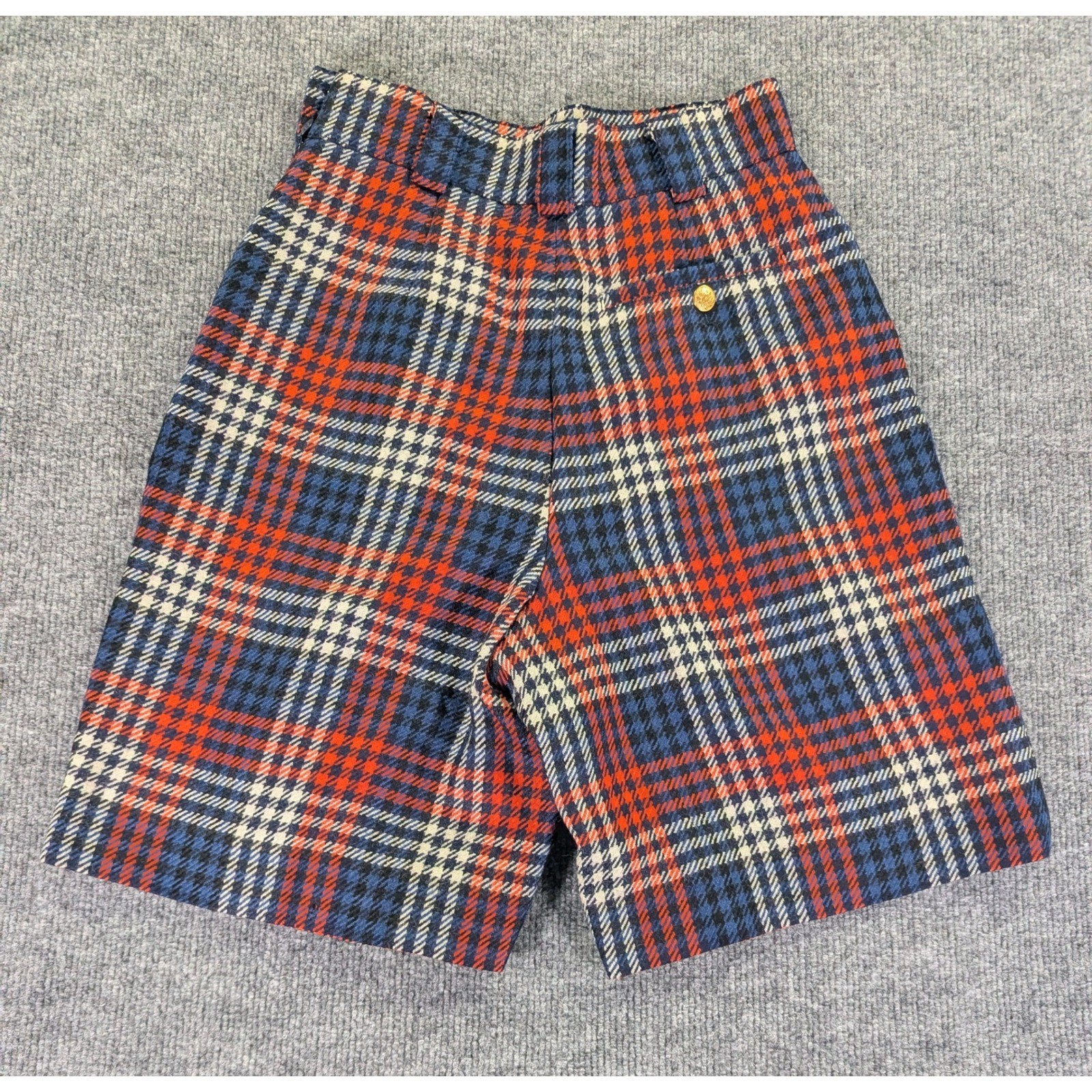 Mondi Vintage Pure Wool Plaid High Waisted Shorts Red Blue Made in Germany 34