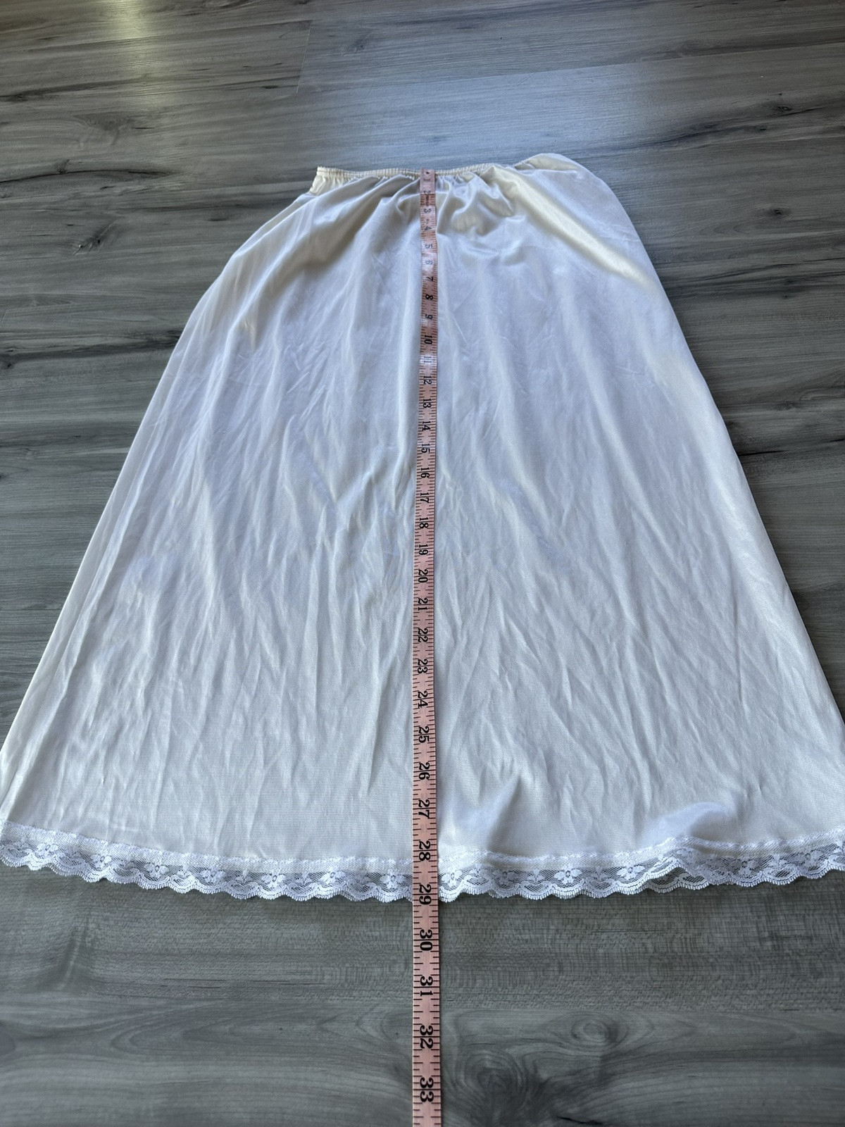 Warners Half Slip Lace Trim Perfect Measure White Nylon 55300 Sz M USA Vintage