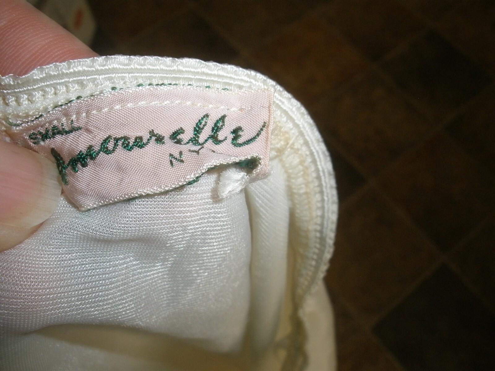 Vintage Amourelle Nylon Off White Half Slip Fancy Bottom Woman’s Small