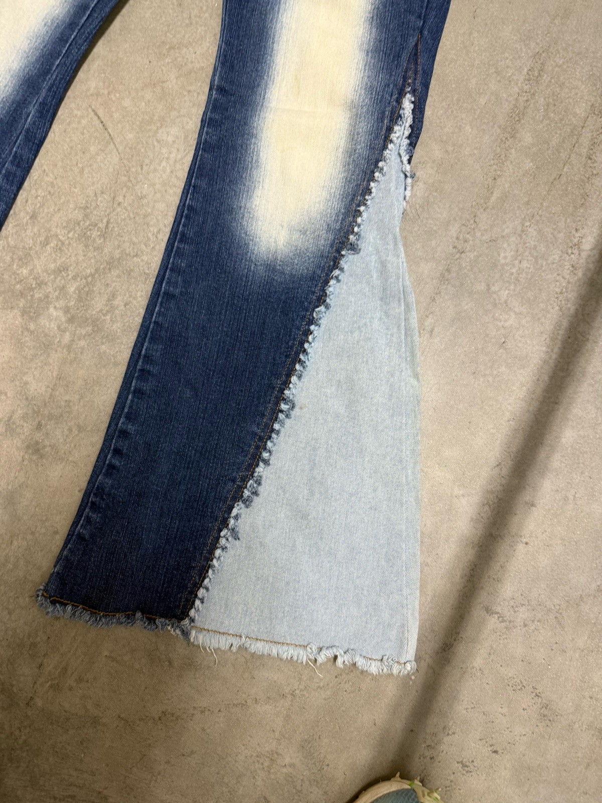 CREST VINTAGE Y2K BOHO DENIM JEANS 7/8 RETRO FLARED HIPPIE DISTRESSED