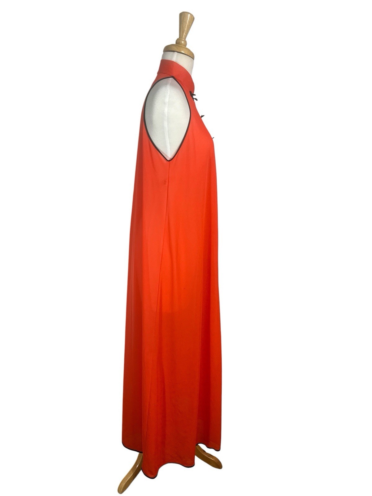 Vtg 1960s Blanche Erika McGowan Coral Mandarin Collar Frog Closure Nylon Gown