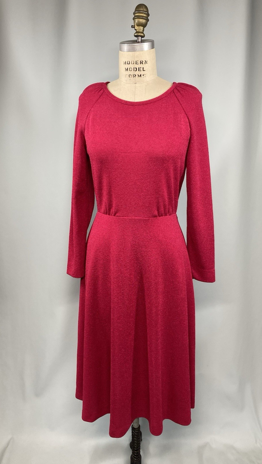 Vintage Dress SIZE MEDIUM red long sleeve LESLIE FAY 70s 80s classic long sleeve
