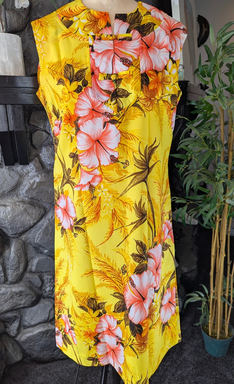 Vintage 1960s/70s Penneys Hawaii Shift Dress Sz M Asian Look Frog Closures