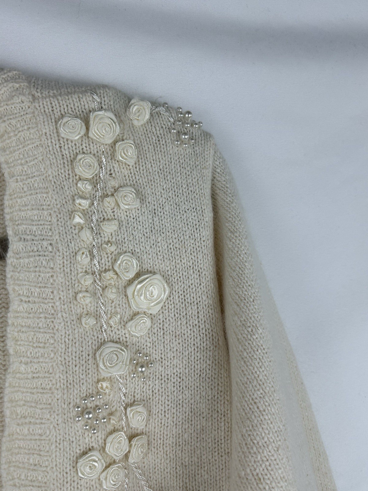 Vtg De Rotchild Sz M Silk Hand-Beaded Cardigan 1960s Faux Pearl Buttons Angora
