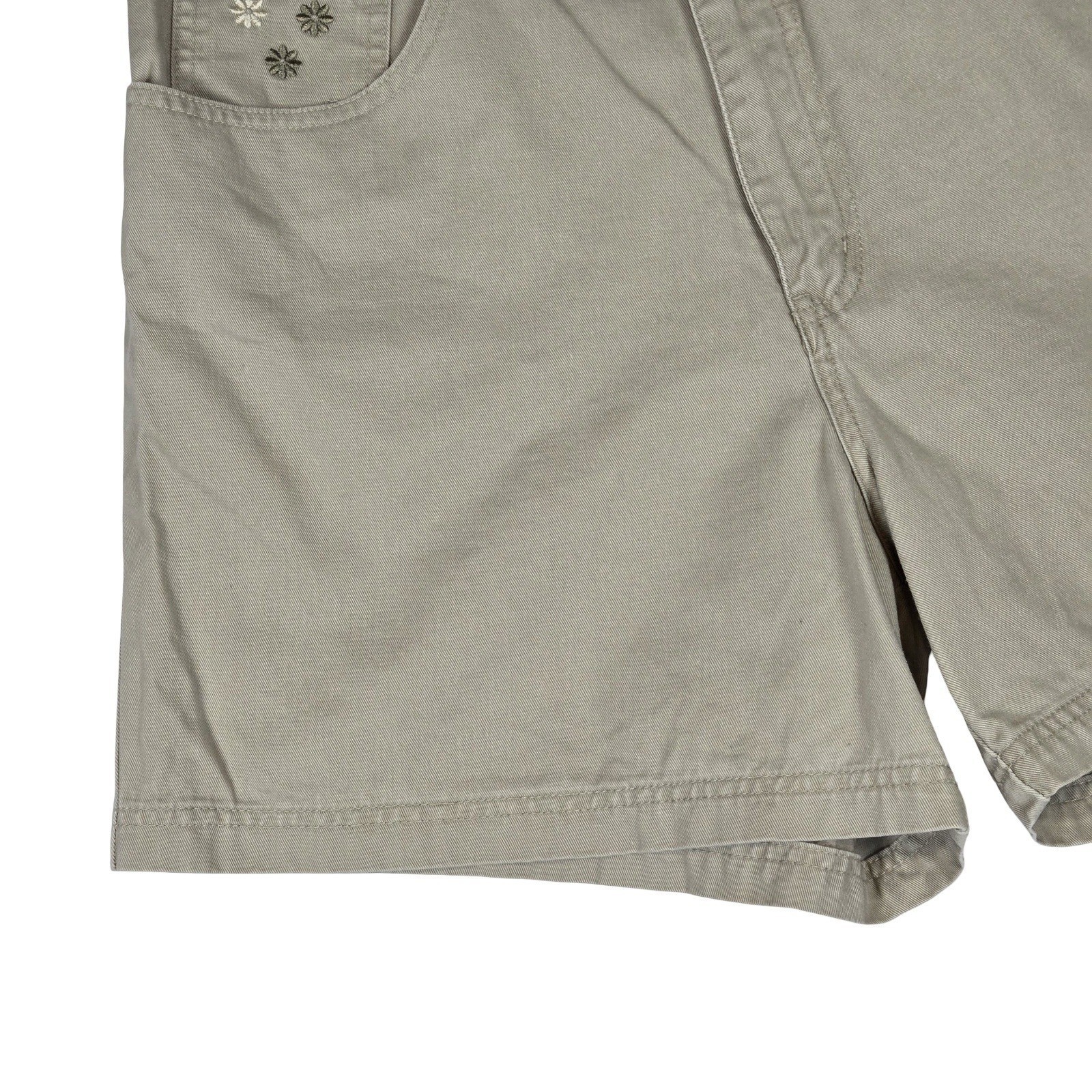 VTG 90s, y2k LA Blues Khaki Cotton Shorts Embroidered Floral High Waisted 8/10
