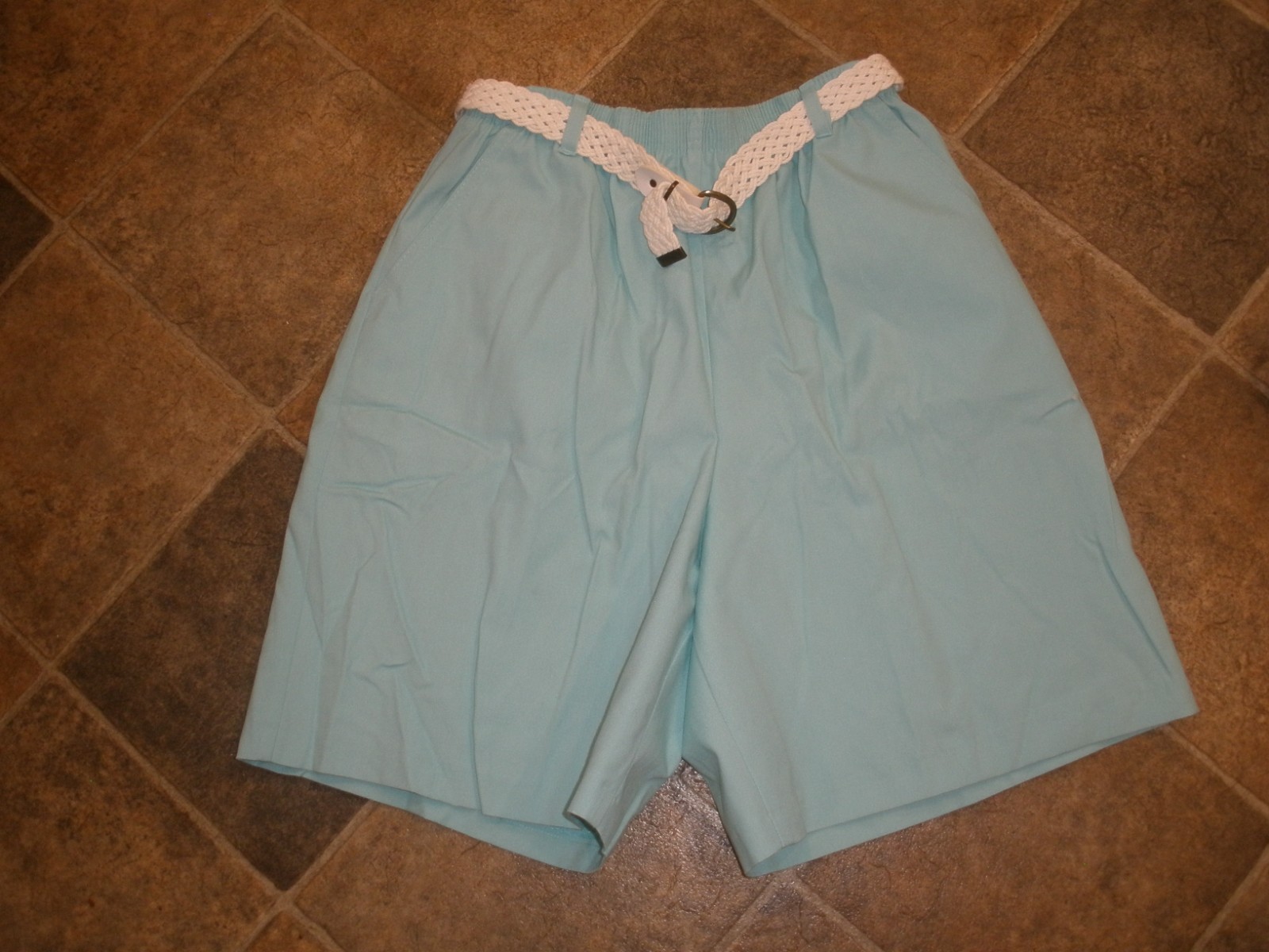 New Vintage Women’s Teal Shorts Koret Francisca 12 w/belt Koratron easycare(65A)