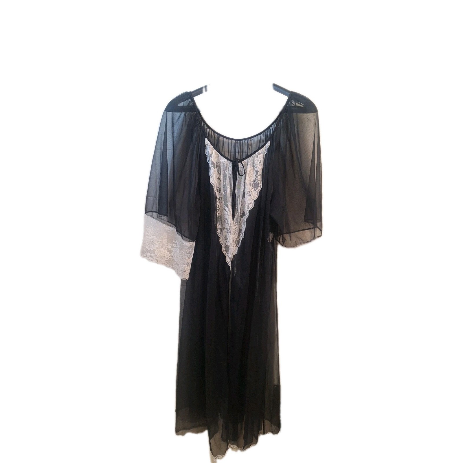 Vintage Jenelle of California Robe Wide lace Black White