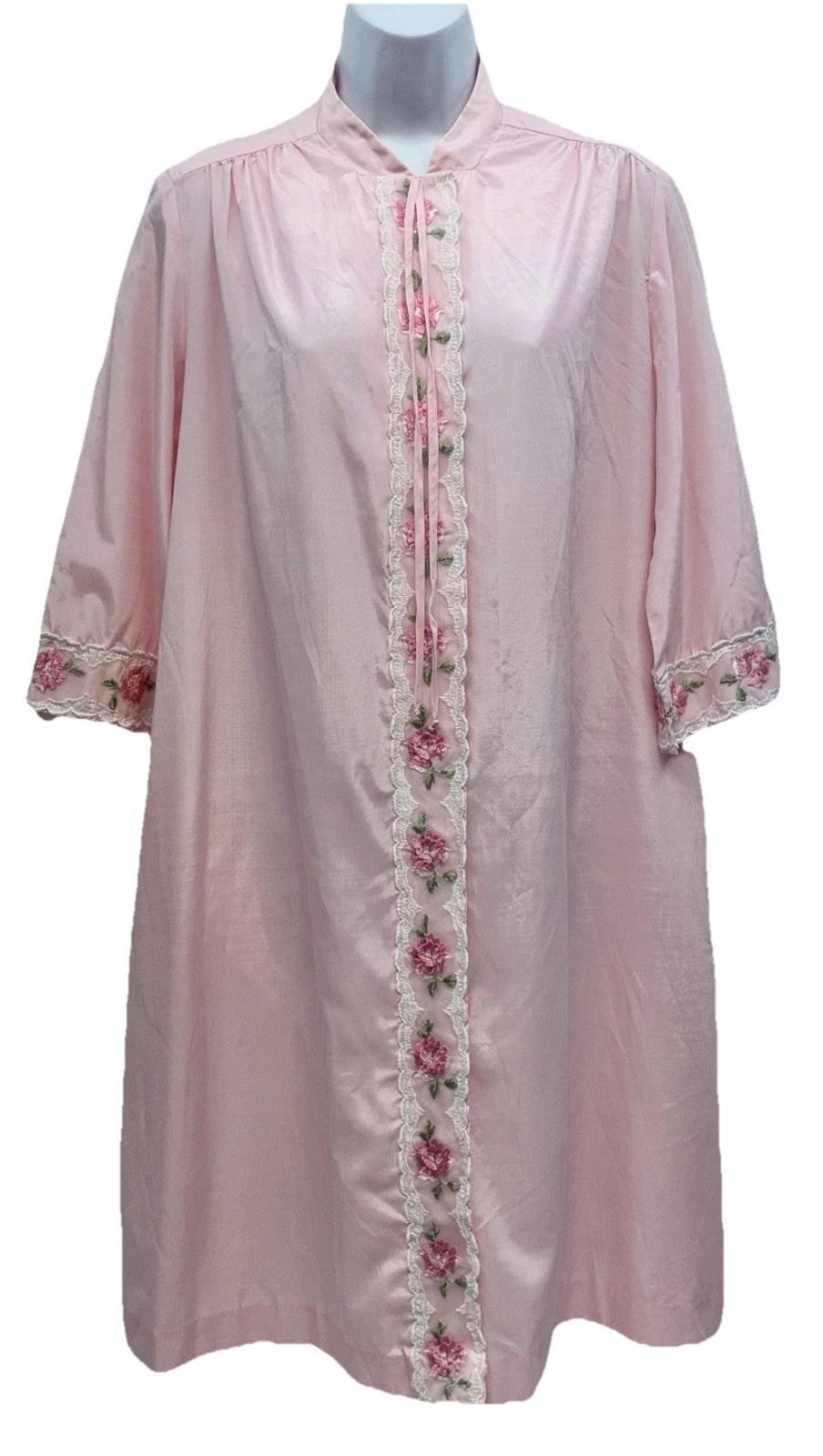Vintage Loungees Women Size 12 Snap Button Up 3/4 Sleeve Embroidered Robe Pink