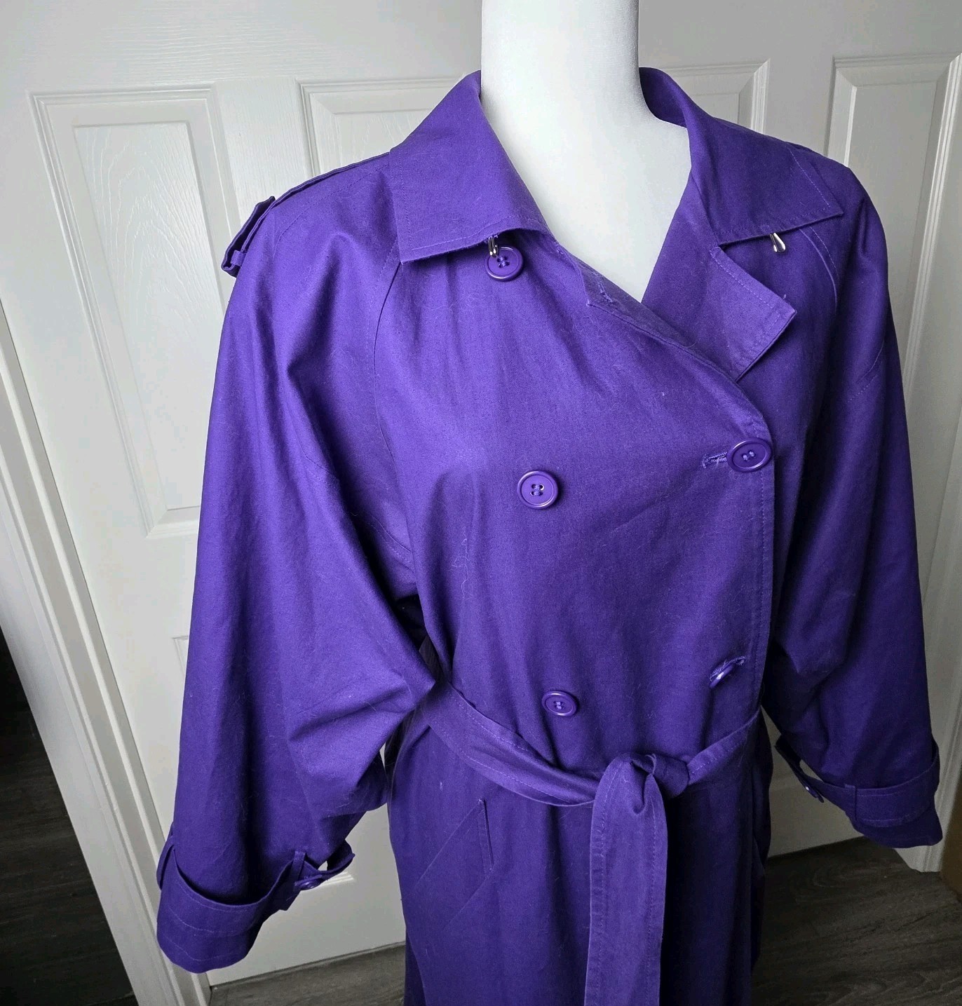 I. Magnin Vintage Women’s 12 Purple Trench Coat 80s 90s Belted Swing Long Lined