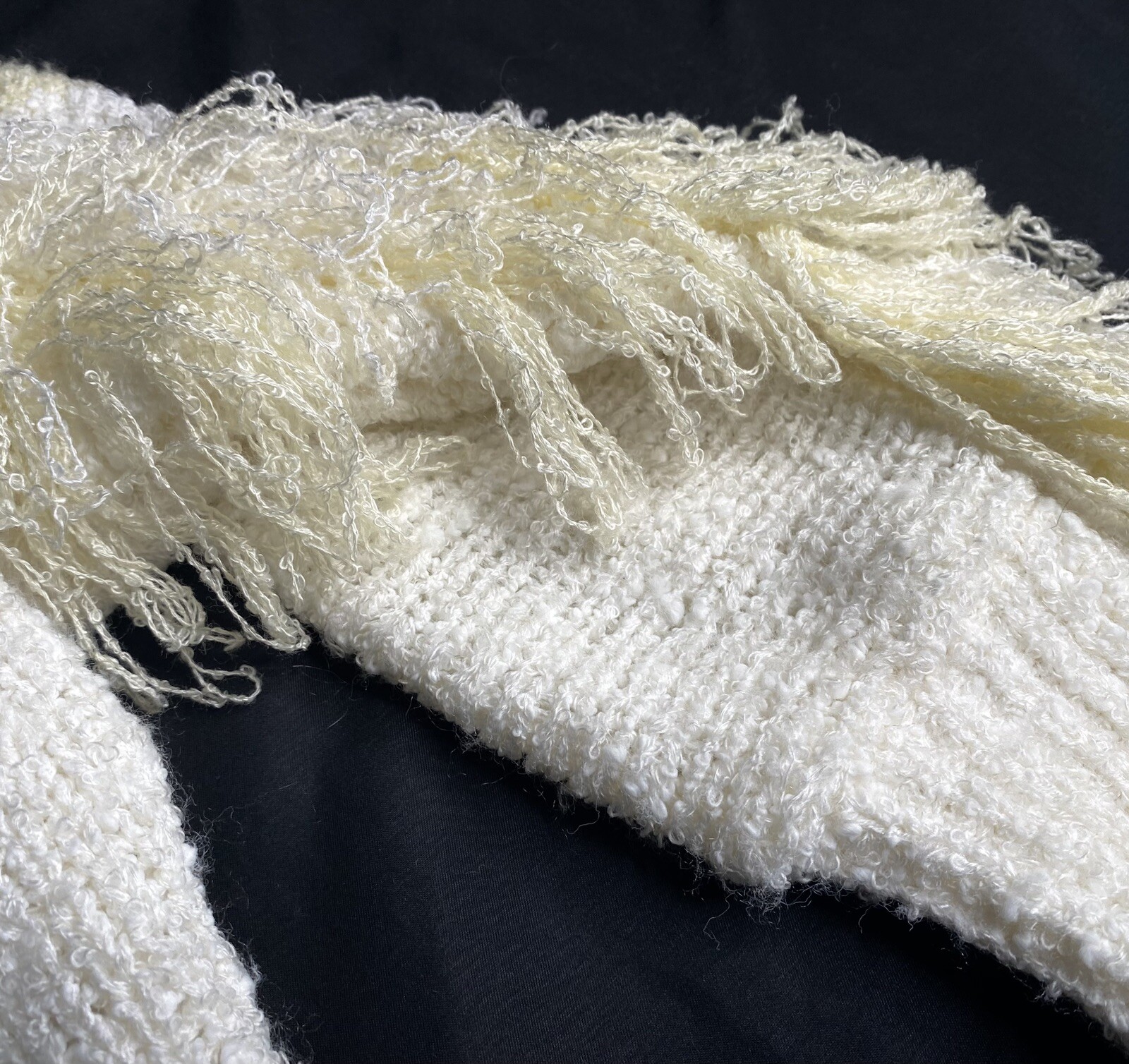 SIDE EFFECTS Hand Crocheted Women’s Vntg Fringe Sweater Sz M Cream & White