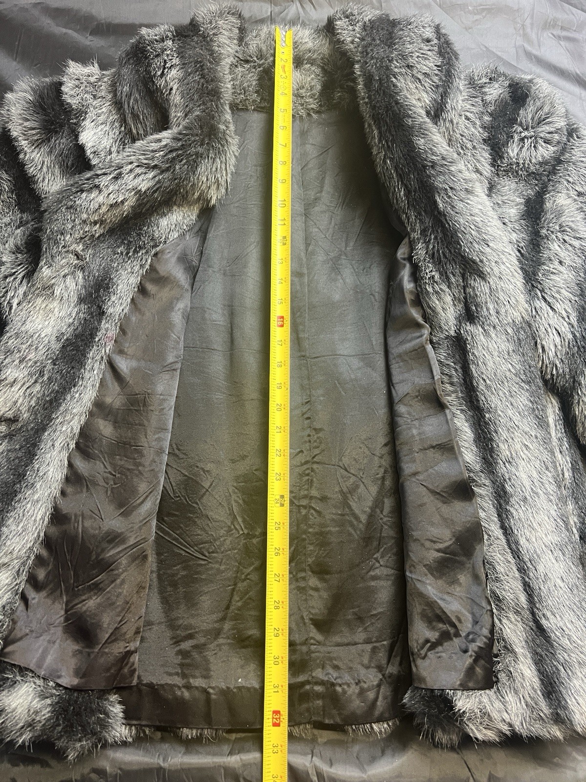 Faux Raccoon Fur Coat Vintage Gray Black Striped Shaggy Winter Jacket – Size?