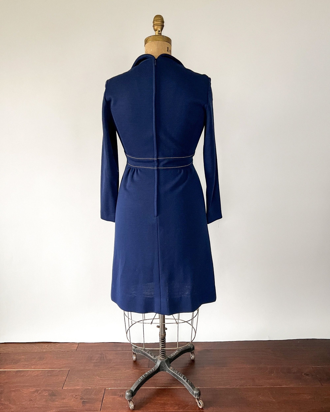 Vintage 1970s Mod Navy Indigo Blue Wool Knit Wing Collar Sweater Sheath Dress SM