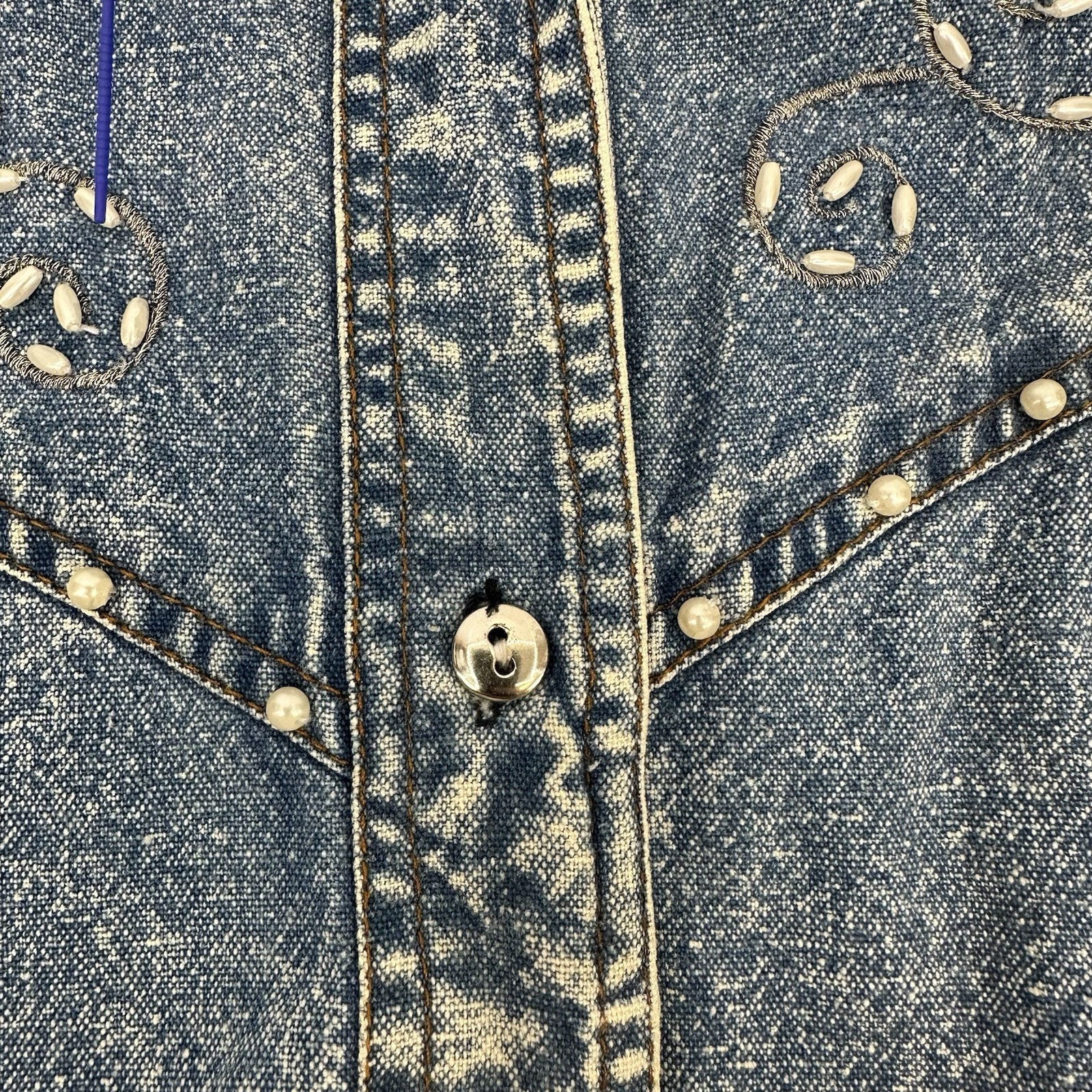 VTG Pretty Bleu Womans Floral Embellished AcidDenim WashWestern RetroTop L READ