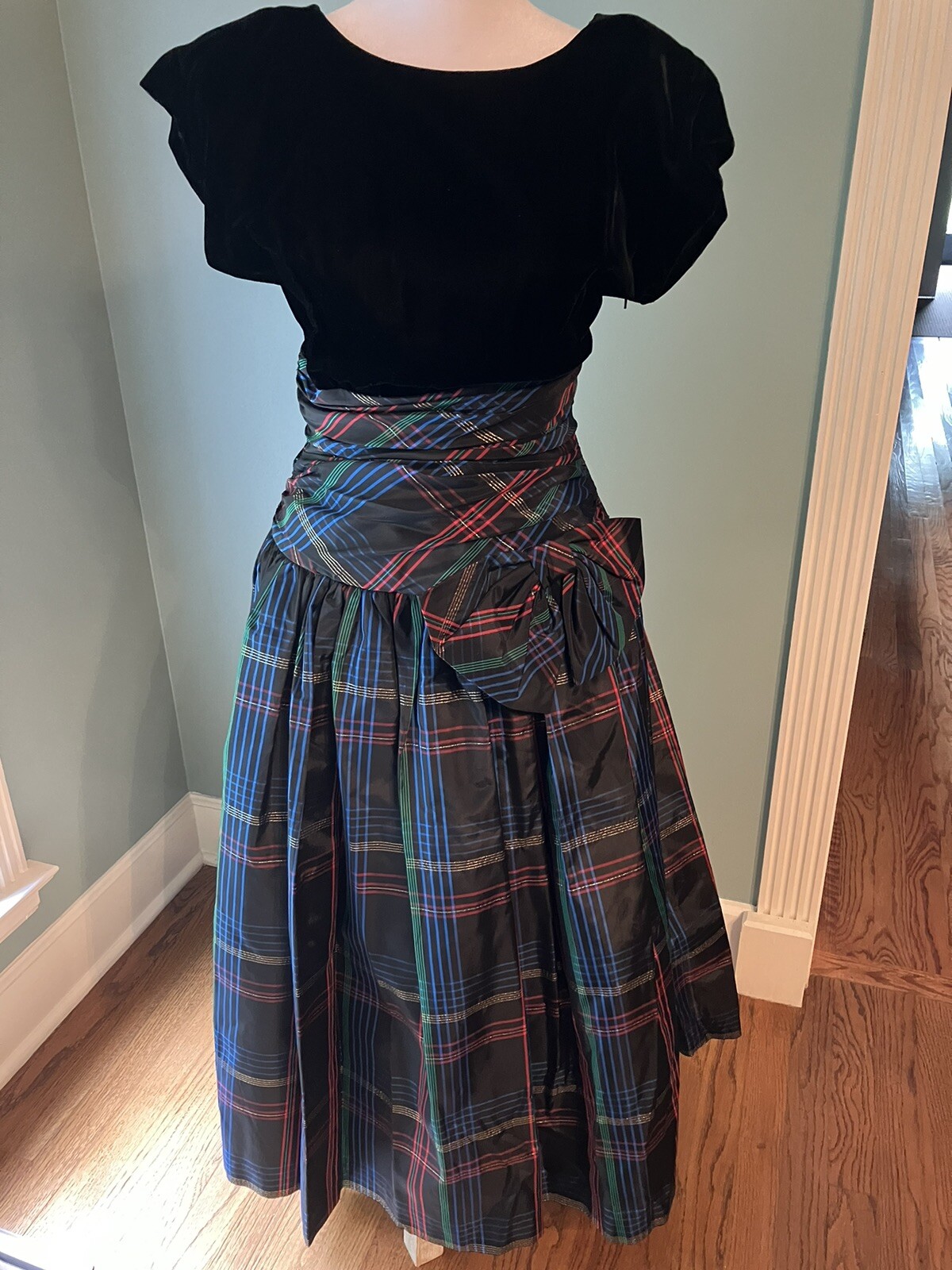 1980s Patty O`Neil Velvet & Plaid Taffeta Evening Dress, Ruching & Bow Size XS-S