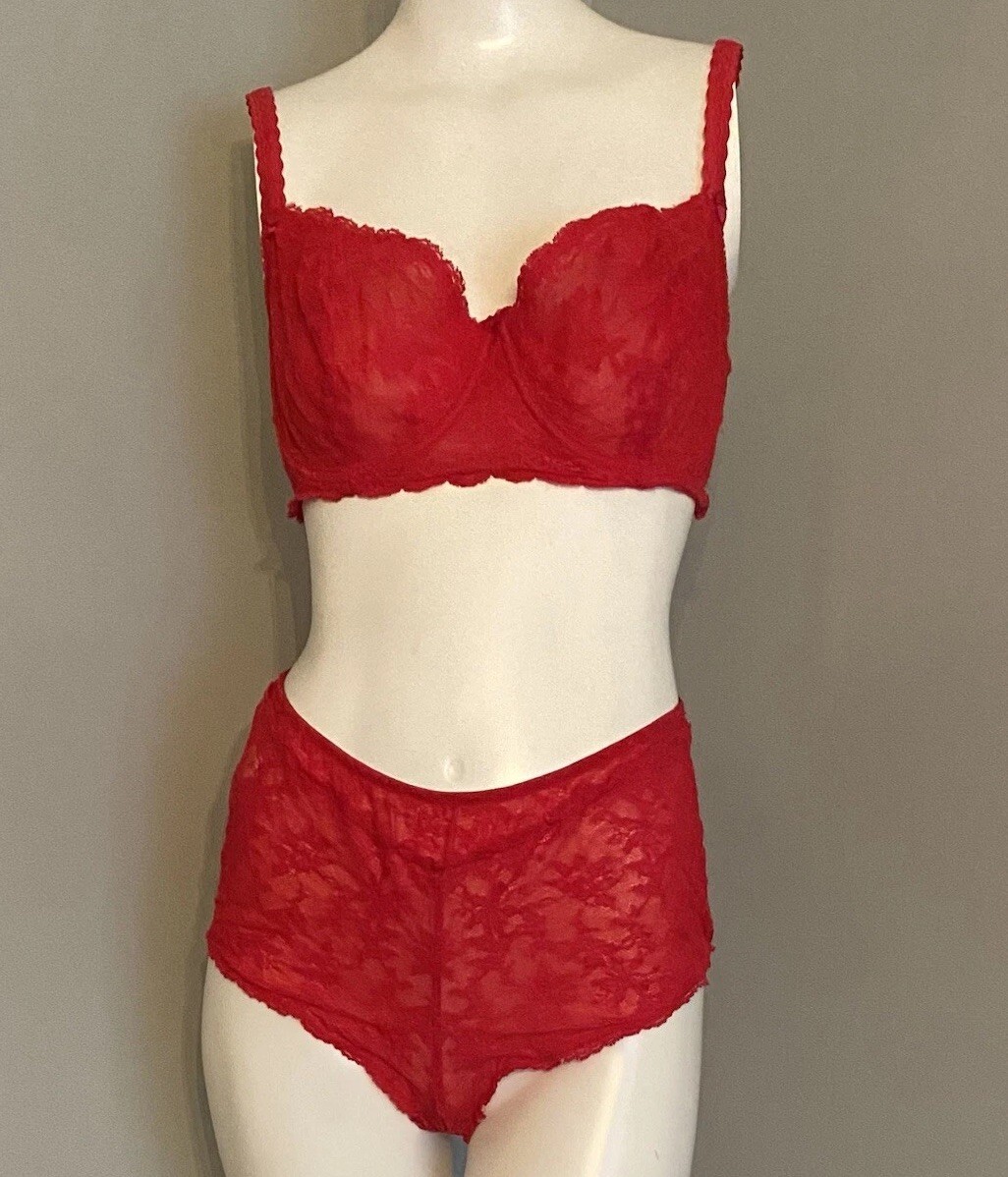 Vintage Red Lace Bra and Panty Hot Pants Shorts Lingerie Pin-Up Sexy 34DD Felina