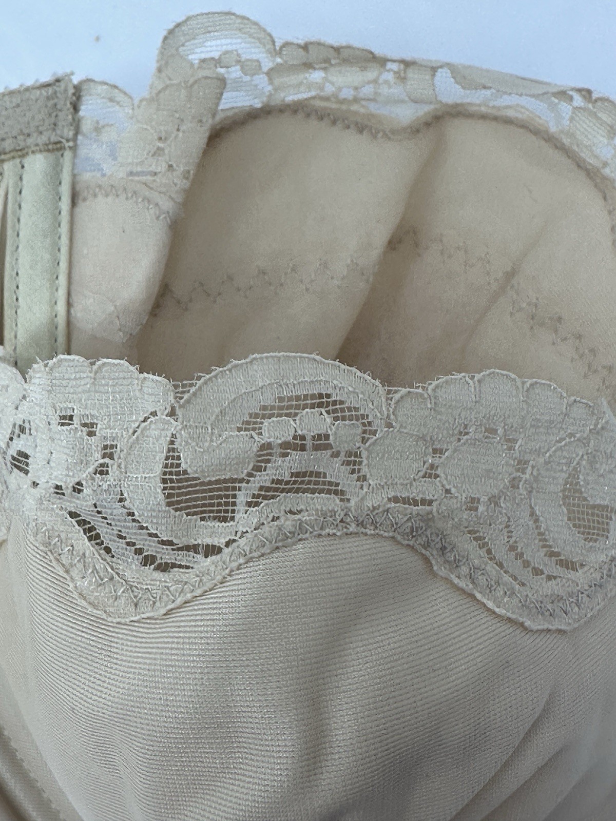 Vintage Strapless Underwire Bra Gelmart 36C Beige Ivory Lace Seamless NWT #C147