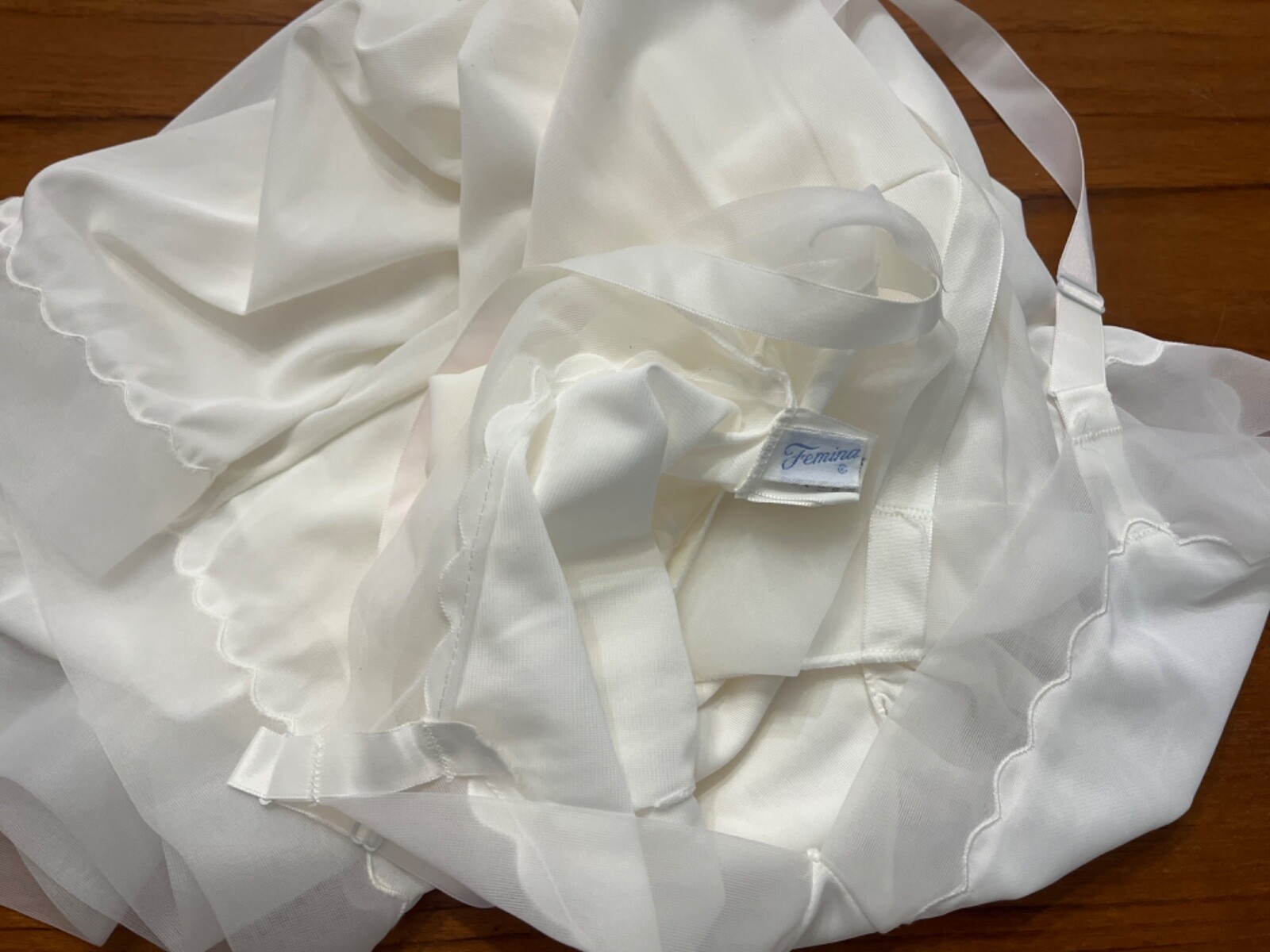 Vintage White Lingerie Femina Nylonv 70’s 80’s