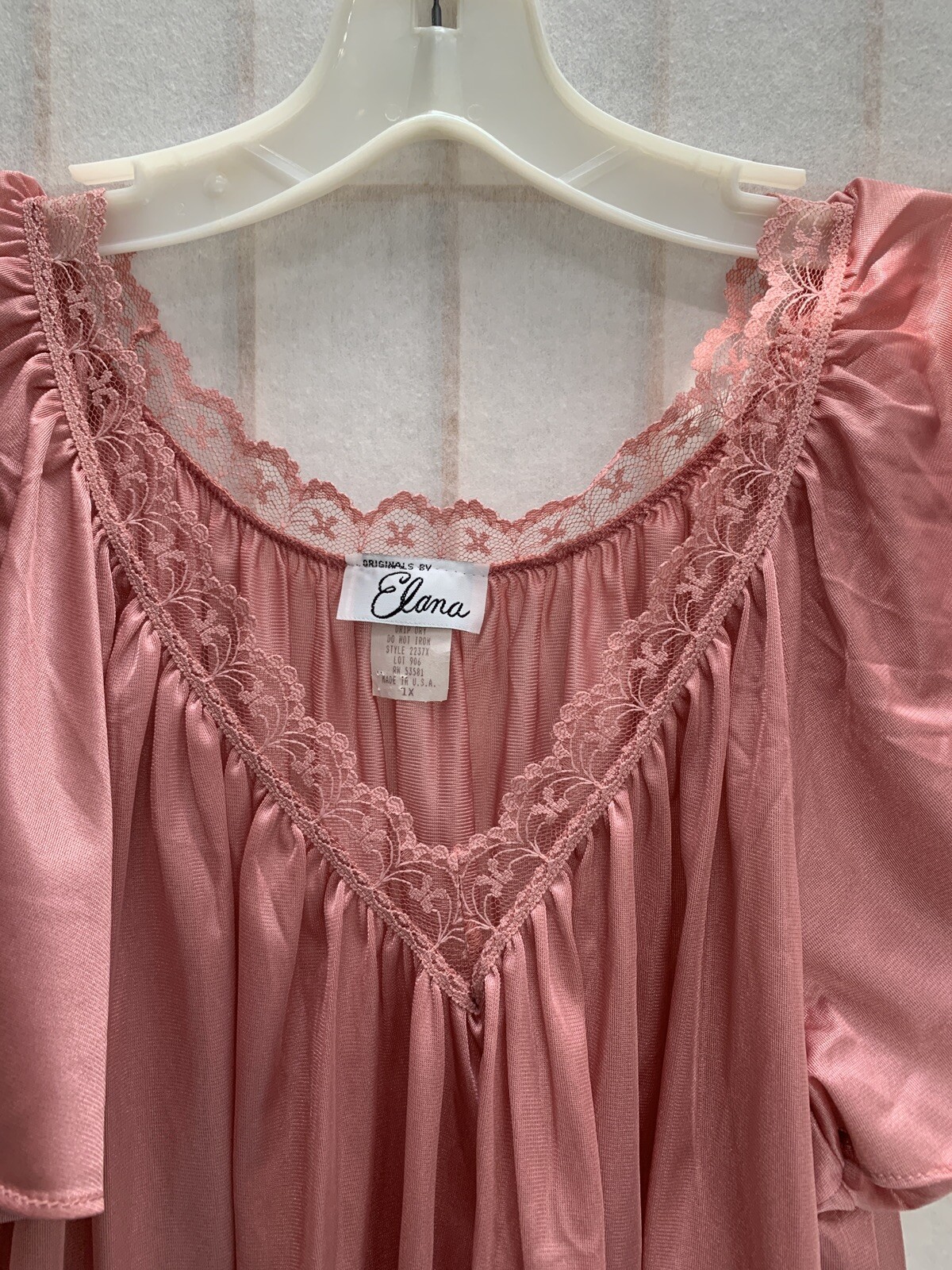 NWT~VINTAGE ~ELANA~ROSE PINK COLOR W/MATCHING LACE TRIM NIGHTGOWN ~SIZE 1X