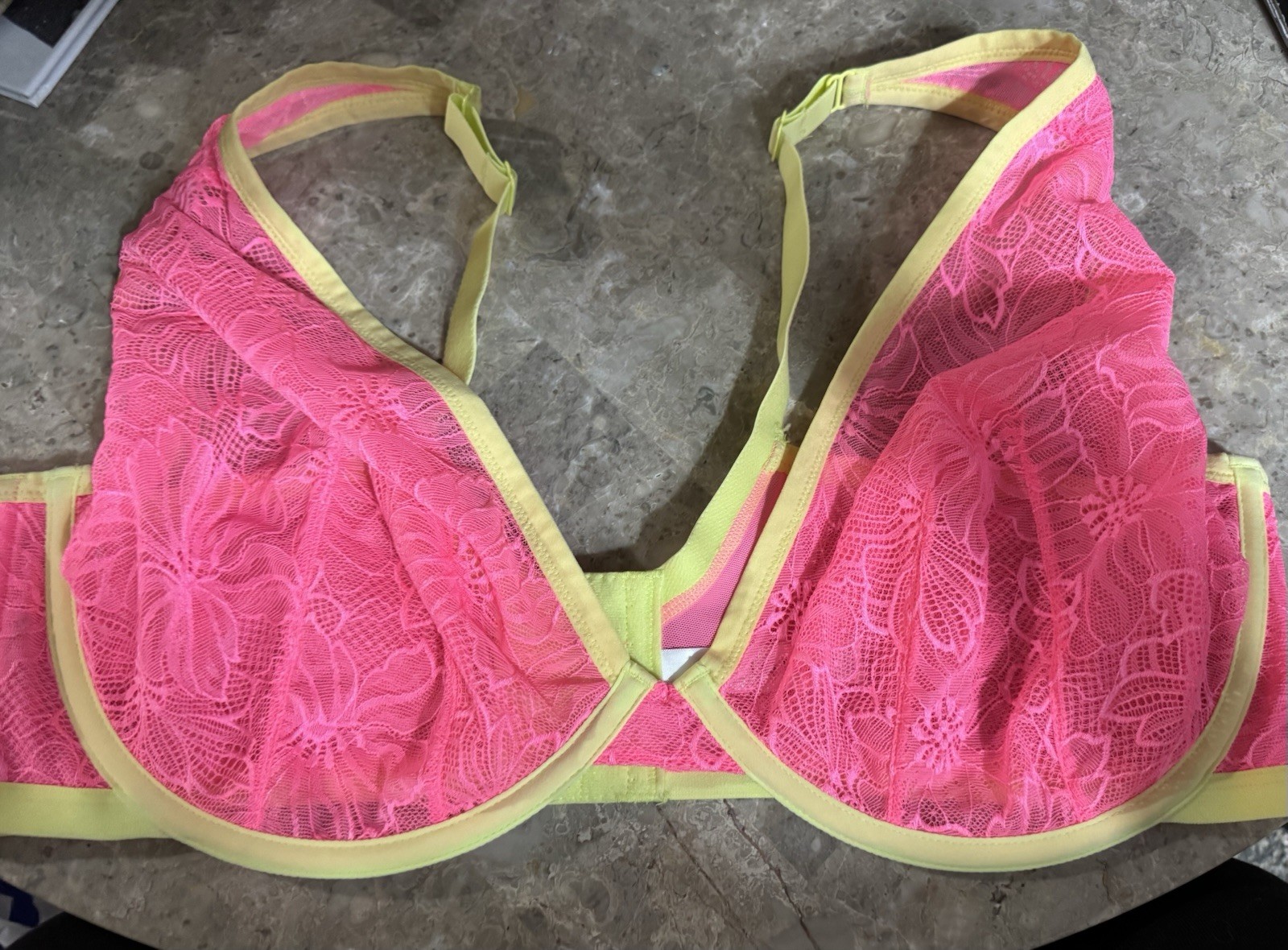 VINTAGE CACIQUE BRA! 44 DDD. PINK & YELLOW