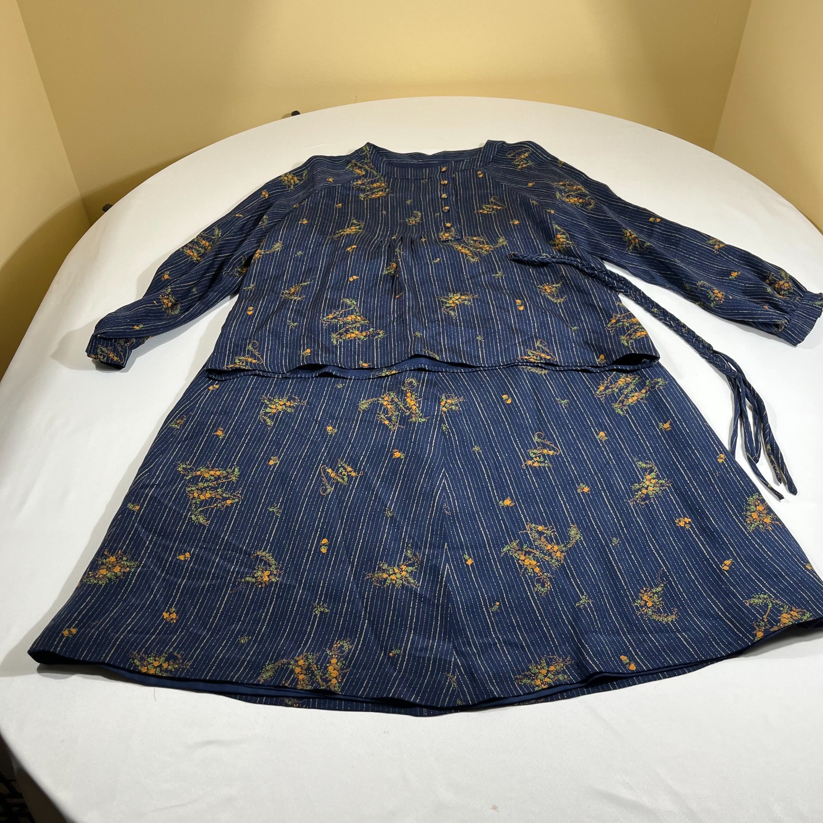 70s Vintage Italian Como Silk 2 Piece Set Skirt Blouse Navy Floral Whimsygoth