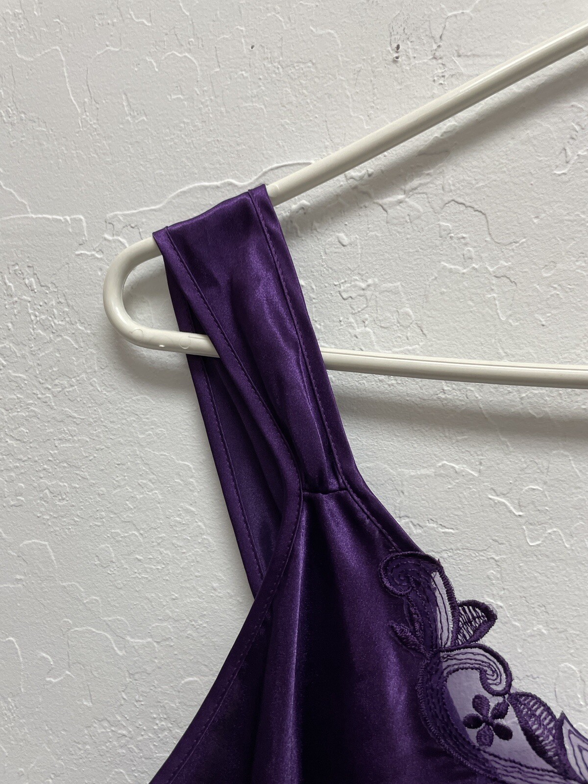 Vintage Adonna Glossy Satin Chemise M Purple Lace V-neck Sleeveless NEW