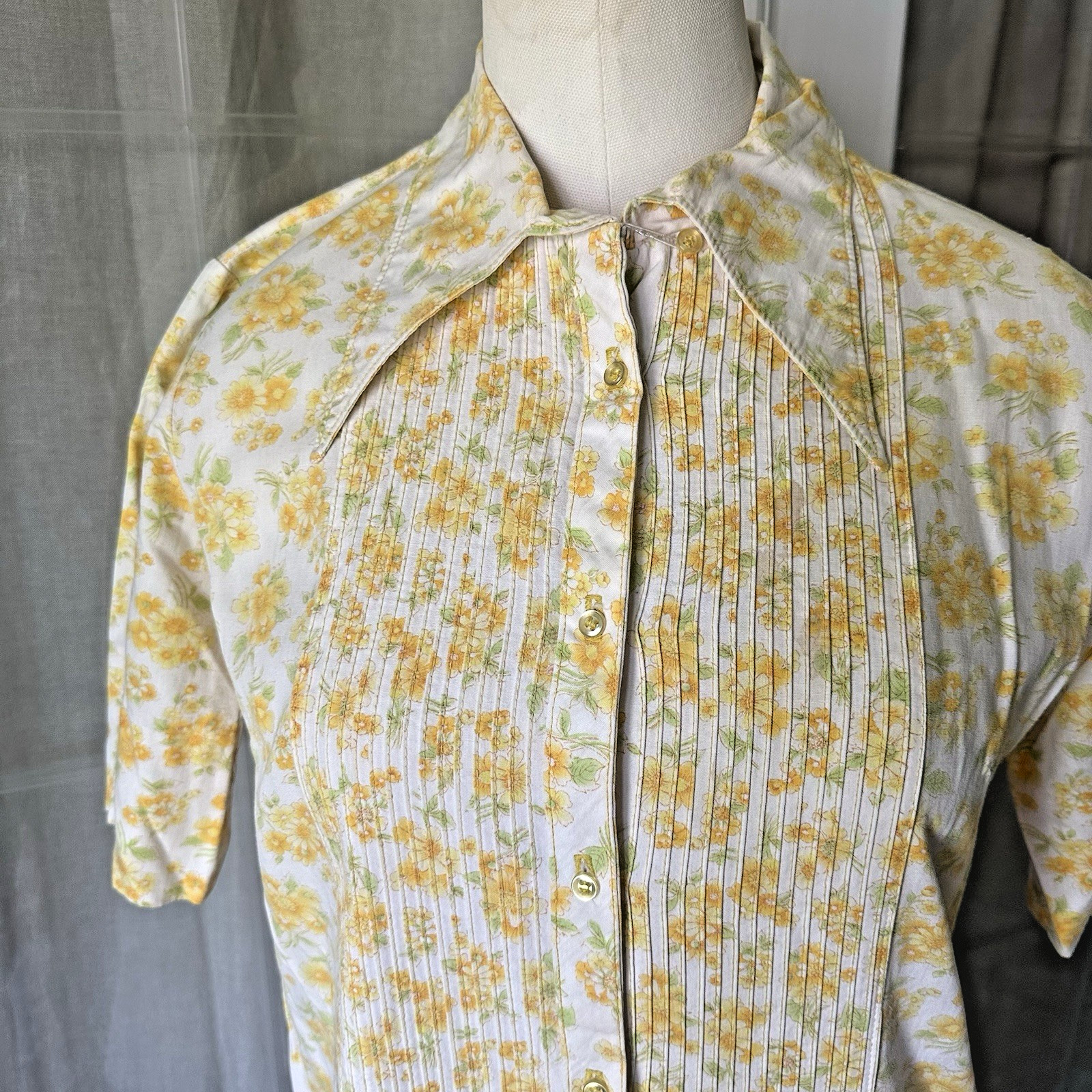 LADY BIRD Vtg Yellow Floral Dress Shirt Sheath Dainty