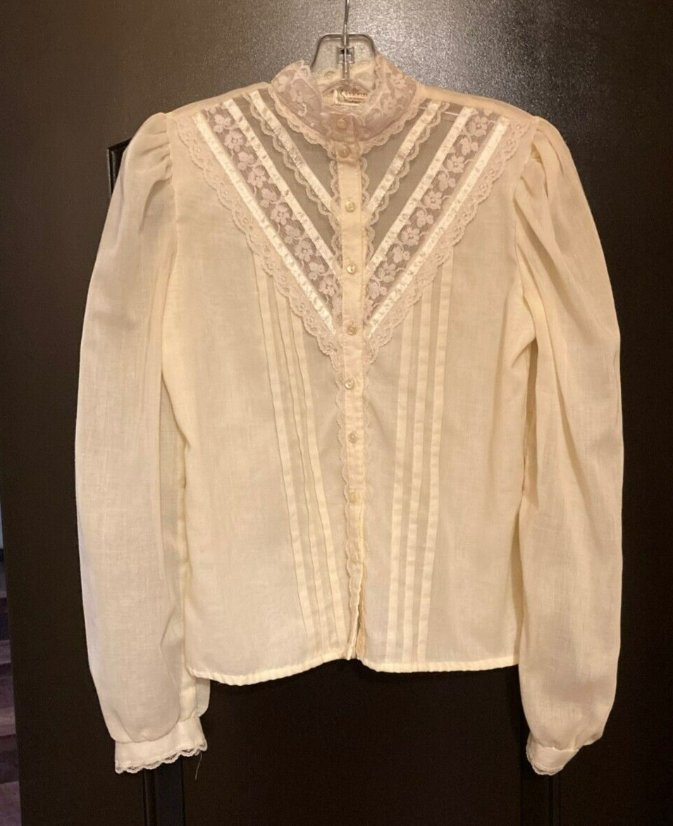 Vintage Gunnies Blouse with Lace – Victorian Style Button Up Size 9