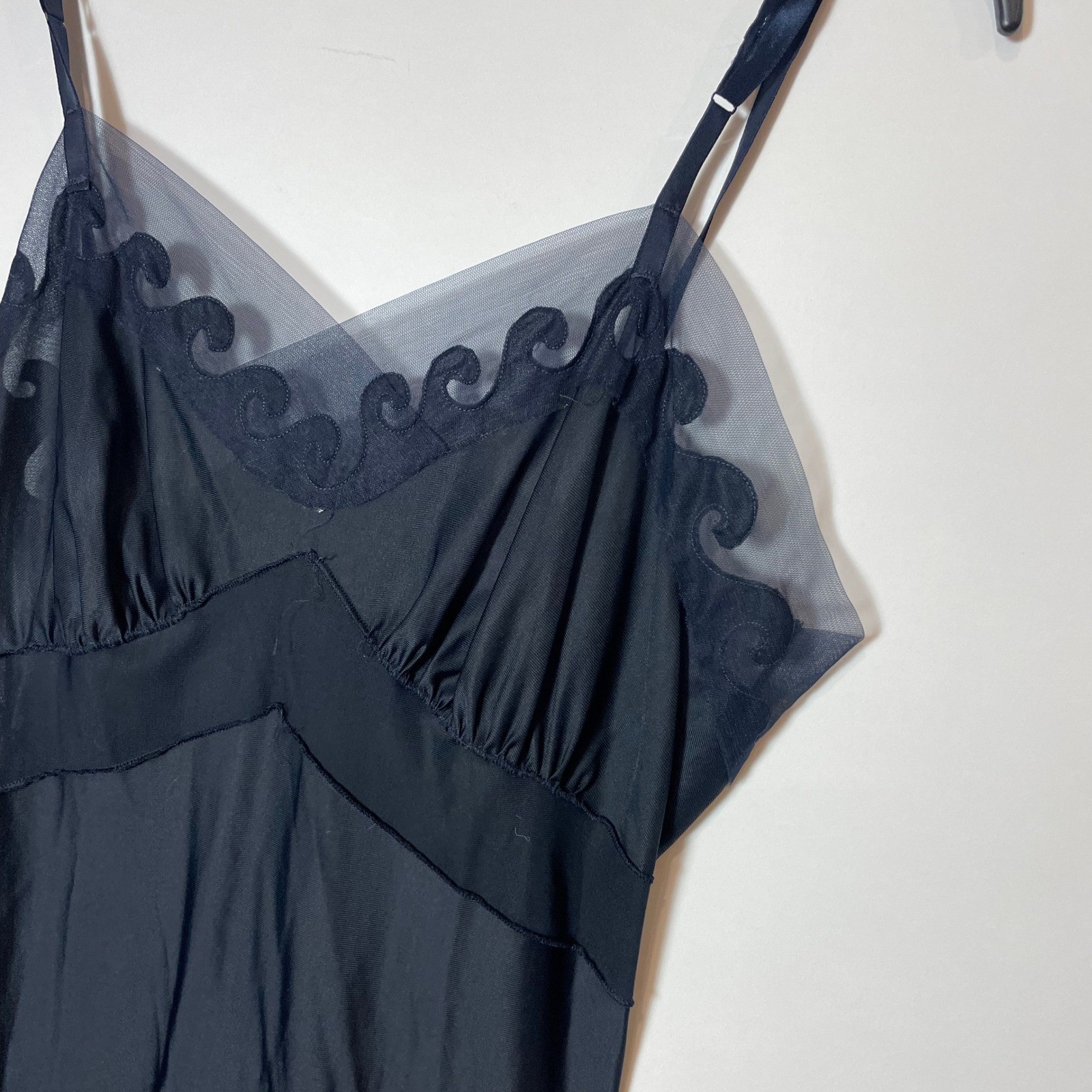 Yoland’s Vintage Sleeveless Cami Lace Nightdress Navy Black Spaghetti Straps 36