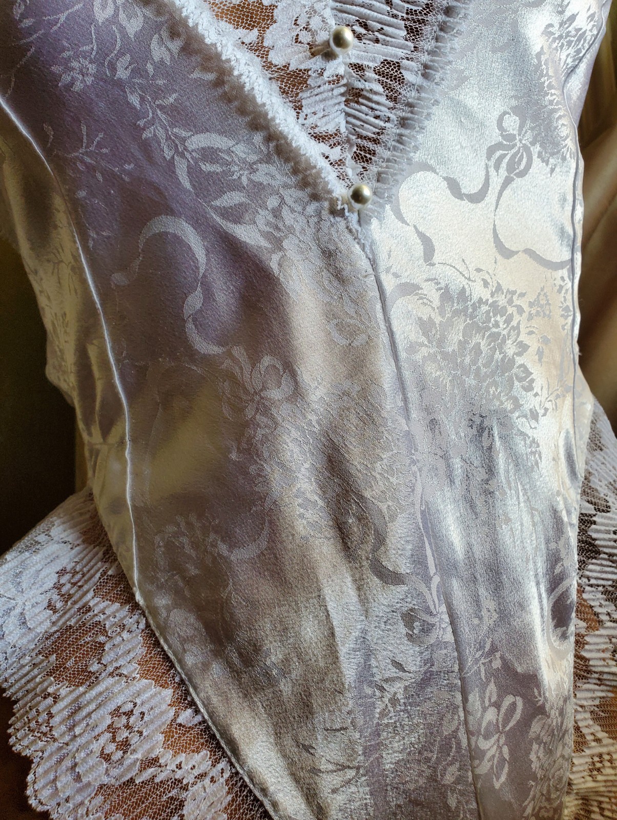 STUNNiNG VTG LAUREN ALEXANDRA WHiTE SATiN BOW PRiNT LiNGERiE TEDDY BODYSUiT