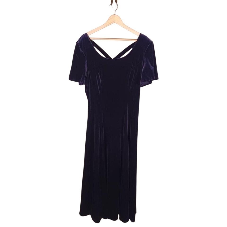 Vintage CDC Caren Desiree Company Purple Velvet Maxi Dress Goth Formal