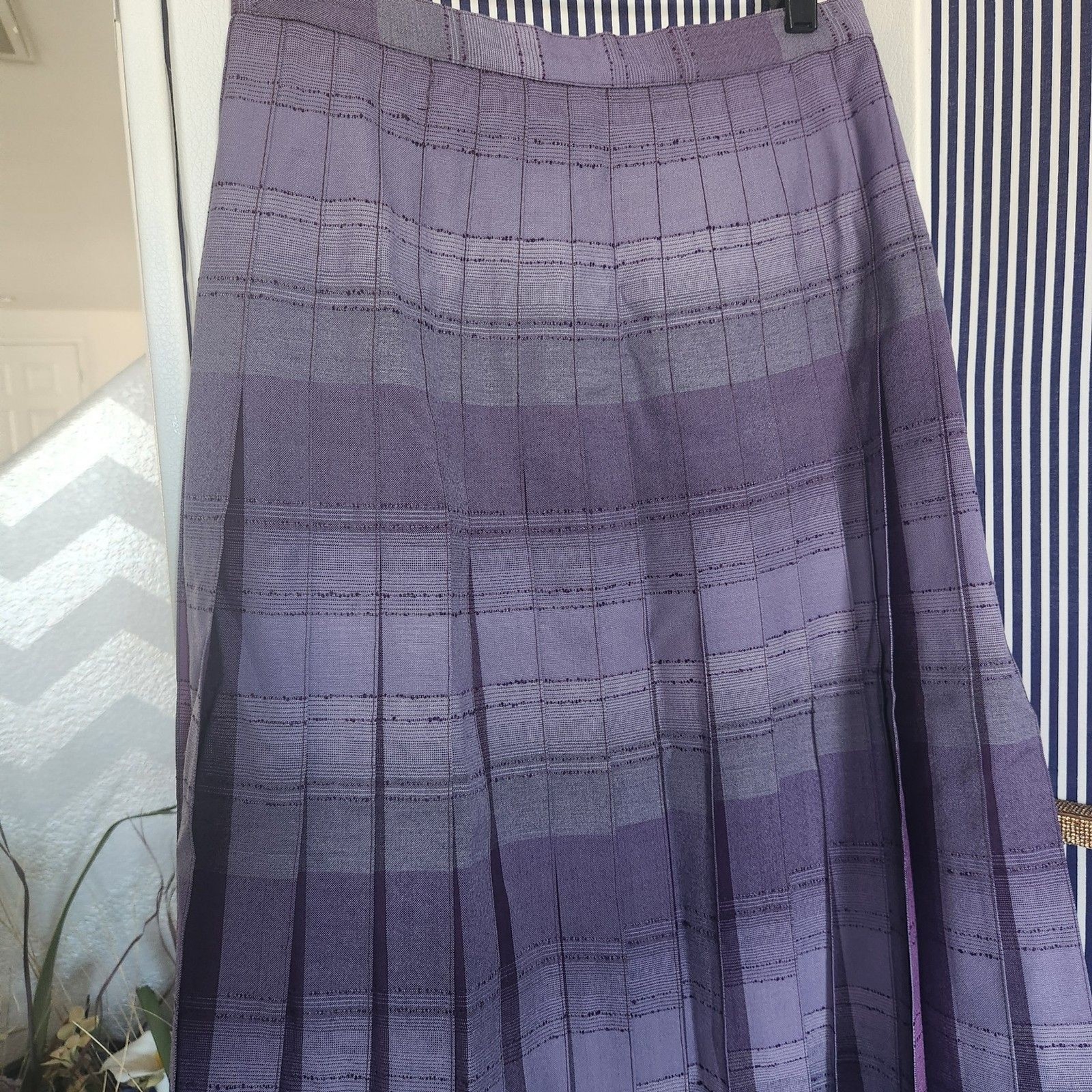 Vintage Pendleton Purple Plaid Pleated 100% Wool Maxi Skirt Size 6 Dark Academia